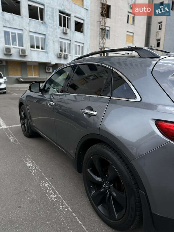 Внедорожник / Кроссовер Infiniti QX70 2017 в Киеве