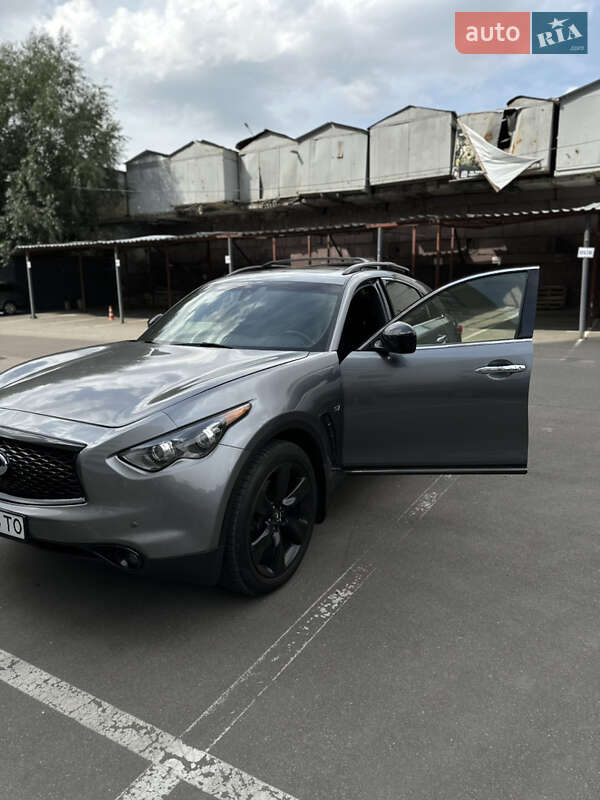 Внедорожник / Кроссовер Infiniti QX70 2017 в Киеве