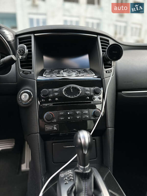 Внедорожник / Кроссовер Infiniti QX70 2017 в Киеве