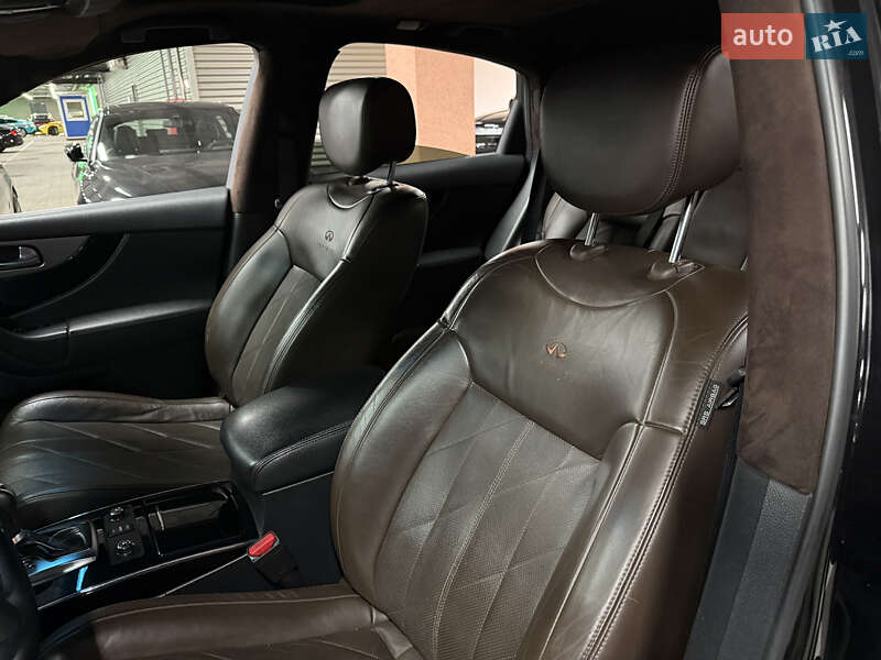 Позашляховик / Кросовер Infiniti QX70 2014 в Києві