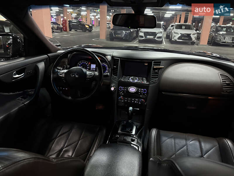 Позашляховик / Кросовер Infiniti QX70 2014 в Києві