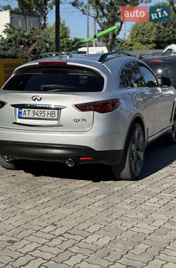 Позашляховик / Кросовер Infiniti QX70 2013 в Івано-Франківську