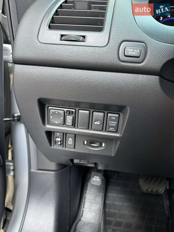 Внедорожник / Кроссовер Infiniti QX70 2013 в Ивано-Франковске