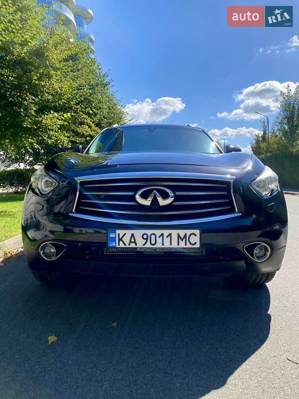 Внедорожник / Кроссовер Infiniti QX70 2013 в Киеве