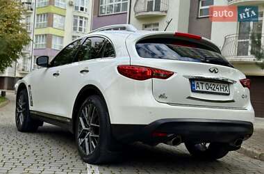 Позашляховик / Кросовер Infiniti QX70 2016 в 