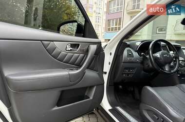 Позашляховик / Кросовер Infiniti QX70 2016 в 