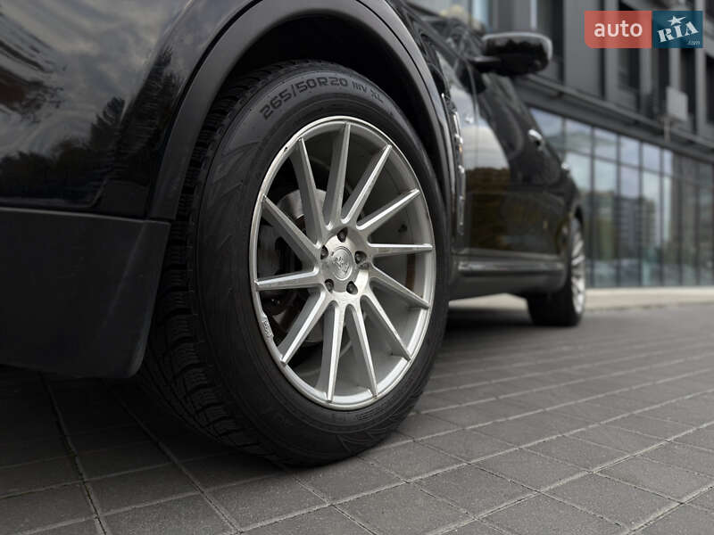 Внедорожник / Кроссовер Infiniti QX70 2016 в Львове фото 5 Внедорожник / Кроссовер Infiniti QX70 2016 в Львове