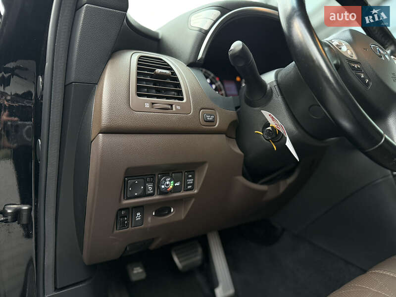 Внедорожник / Кроссовер Infiniti QX70 2016 в Львове фото 24 Внедорожник / Кроссовер Infiniti QX70 2016 в Львове