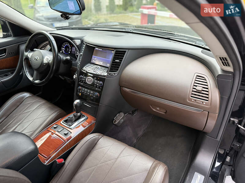 Внедорожник / Кроссовер Infiniti QX70 2016 в Львове фото 51 Внедорожник / Кроссовер Infiniti QX70 2016 в Львове