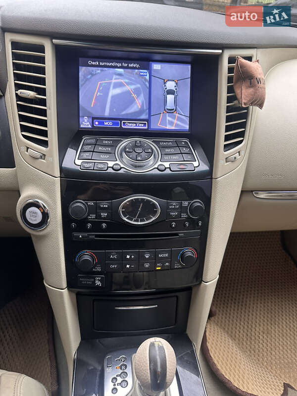Внедорожник / Кроссовер Infiniti QX70 2016 в Киеве фото 12 Внедорожник / Кроссовер Infiniti QX70 2016 в Киеве