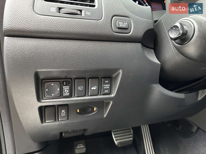 Внедорожник / Кроссовер Infiniti QX70 2013 в Киеве