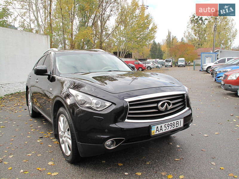 Позашляховик / Кросовер Infiniti QX70 2013 в Києві