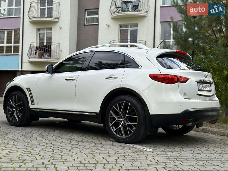 Внедорожник / Кроссовер Infiniti QX70 2016 в Тернополе фото 6 Внедорожник / Кроссовер Infiniti QX70 2016 в Тернополе