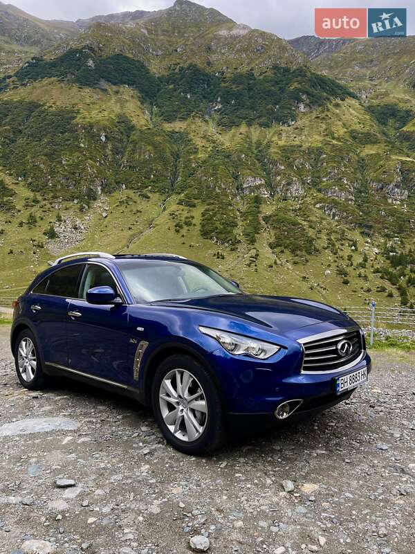 Внедорожник / Кроссовер Infiniti QX70 2016 в Одессе фото Внедорожник / Кроссовер Infiniti QX70 2016 в Одессе