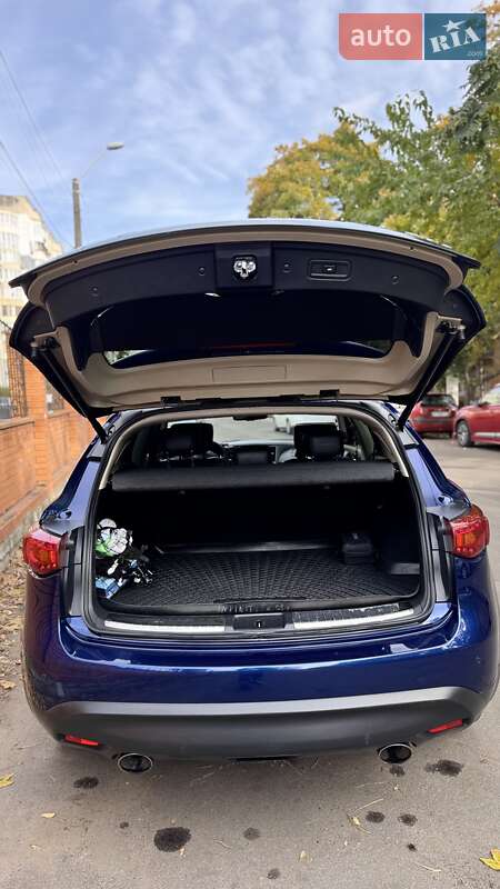 Внедорожник / Кроссовер Infiniti QX70 2016 в Одессе фото 58 Внедорожник / Кроссовер Infiniti QX70 2016 в Одессе