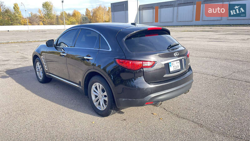 Внедорожник / Кроссовер Infiniti QX70 2017 в Черкассах