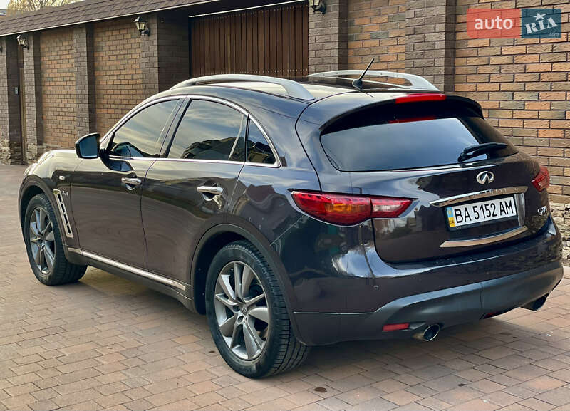 Внедорожник / Кроссовер Infiniti QX70 2014 в Киеве фото 8 Внедорожник / Кроссовер Infiniti QX70 2014 в Киеве