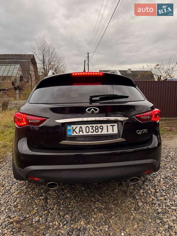 Позашляховик / Кросовер Infiniti QX70 2016 в Івано-Франківську