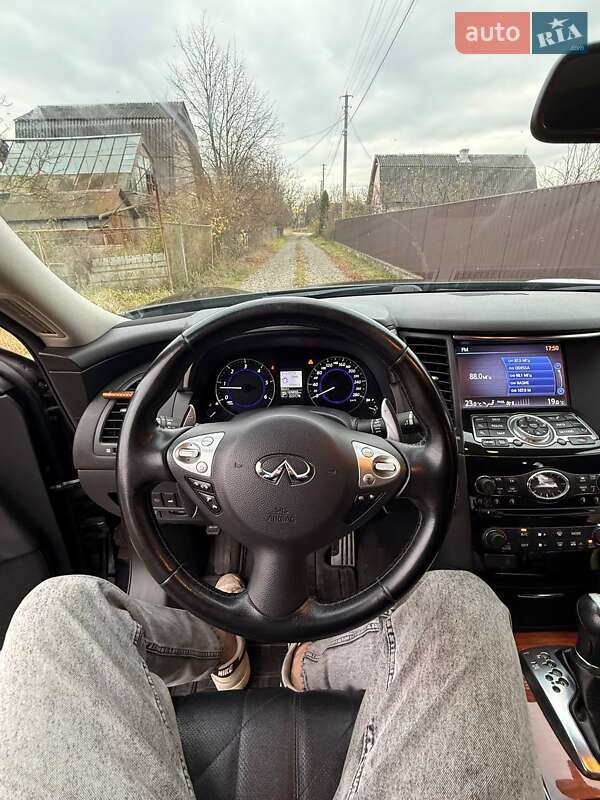 Позашляховик / Кросовер Infiniti QX70 2016 в Івано-Франківську