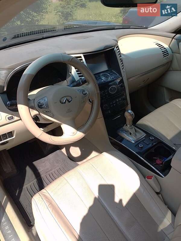 Позашляховик / Кросовер Infiniti QX70 2014 в Києві