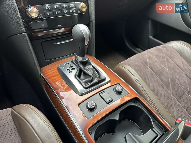 Внедорожник / Кроссовер Infiniti QX70 2013 в Полтаве