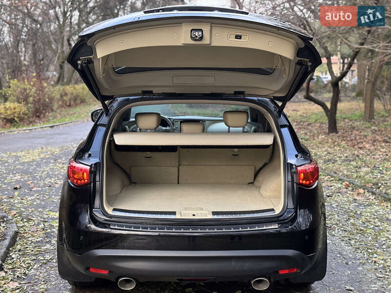 Внедорожник / Кроссовер Infiniti QX70 2013 в Киеве фото 24 Внедорожник / Кроссовер Infiniti QX70 2013 в Киеве