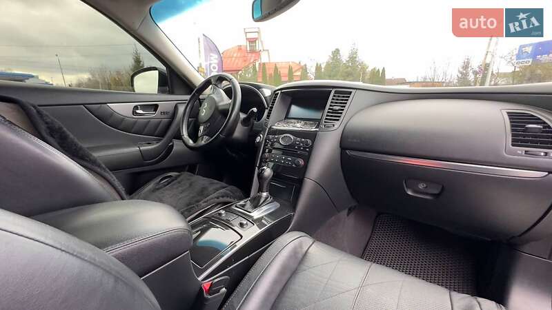 Внедорожник / Кроссовер Infiniti QX70 2013 в Хмельницком