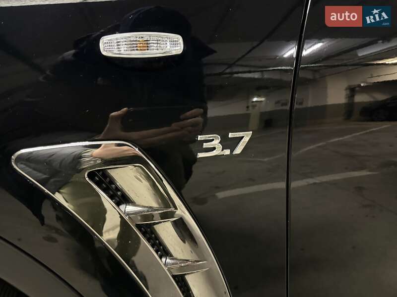 Внедорожник / Кроссовер Infiniti QX70 2013 в Киеве