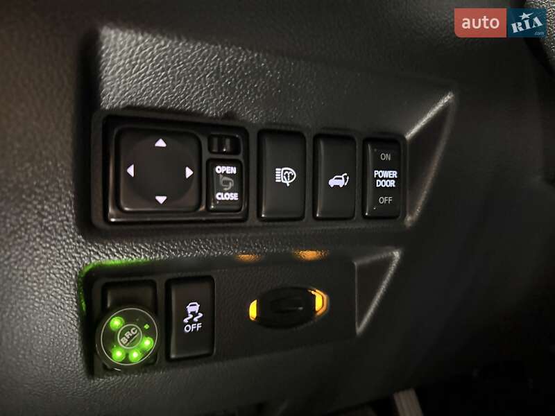 Внедорожник / Кроссовер Infiniti QX70 2013 в Киеве