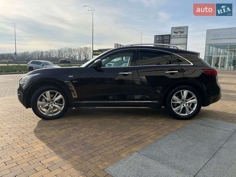 Внедорожник / Кроссовер Infiniti QX70 2016 в Киеве