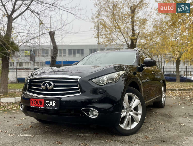 Внедорожник / Кроссовер Infiniti QX70 2015 в Киеве