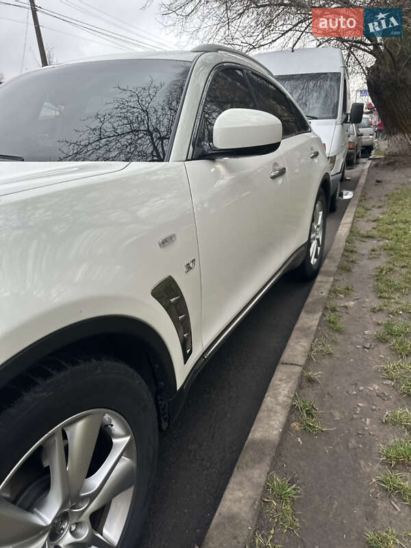 Внедорожник / Кроссовер Infiniti QX70 2016 в Киеве