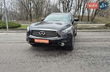 Позашляховик / Кросовер Infiniti QX70 2013 в Черкасах