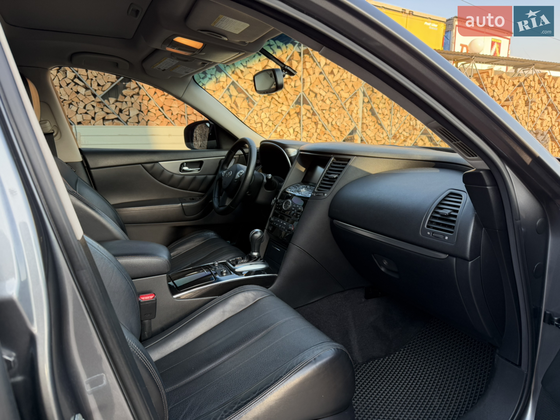 2016 Infiniti QX70 - мініатюра 10