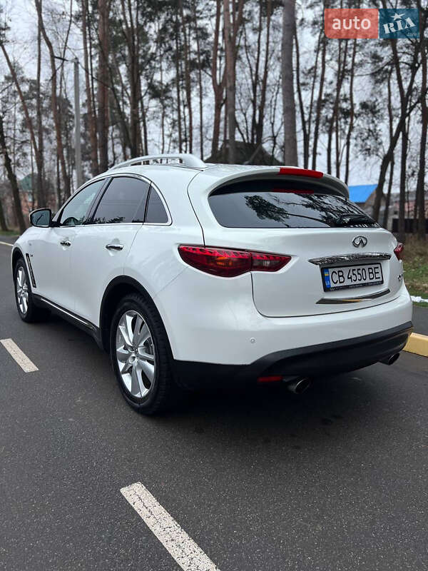 Внедорожник / Кроссовер Infiniti QX70 2015 в Киеве
