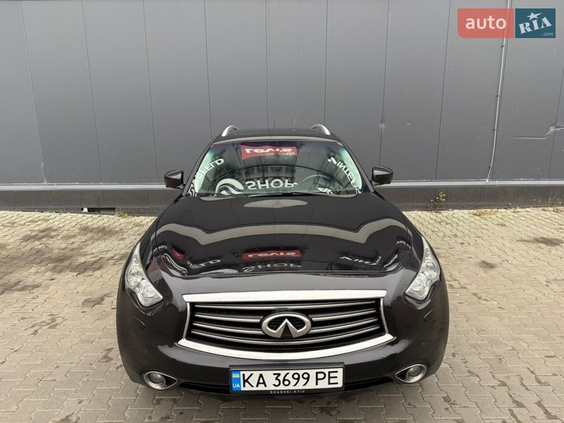 Внедорожник / Кроссовер Infiniti QX70 2014 в Киеве