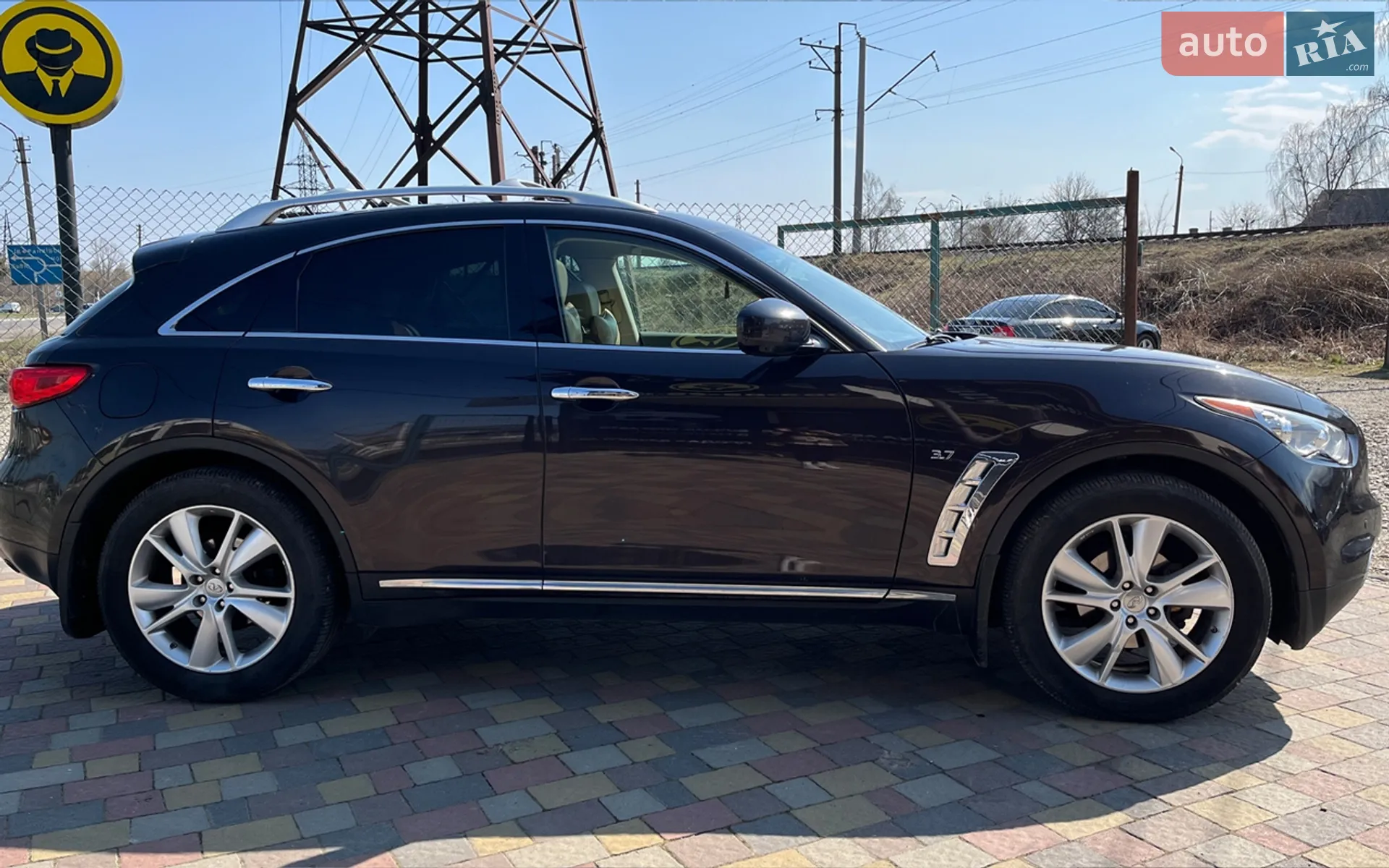 2014 Infiniti QX70 - мініатюра 8