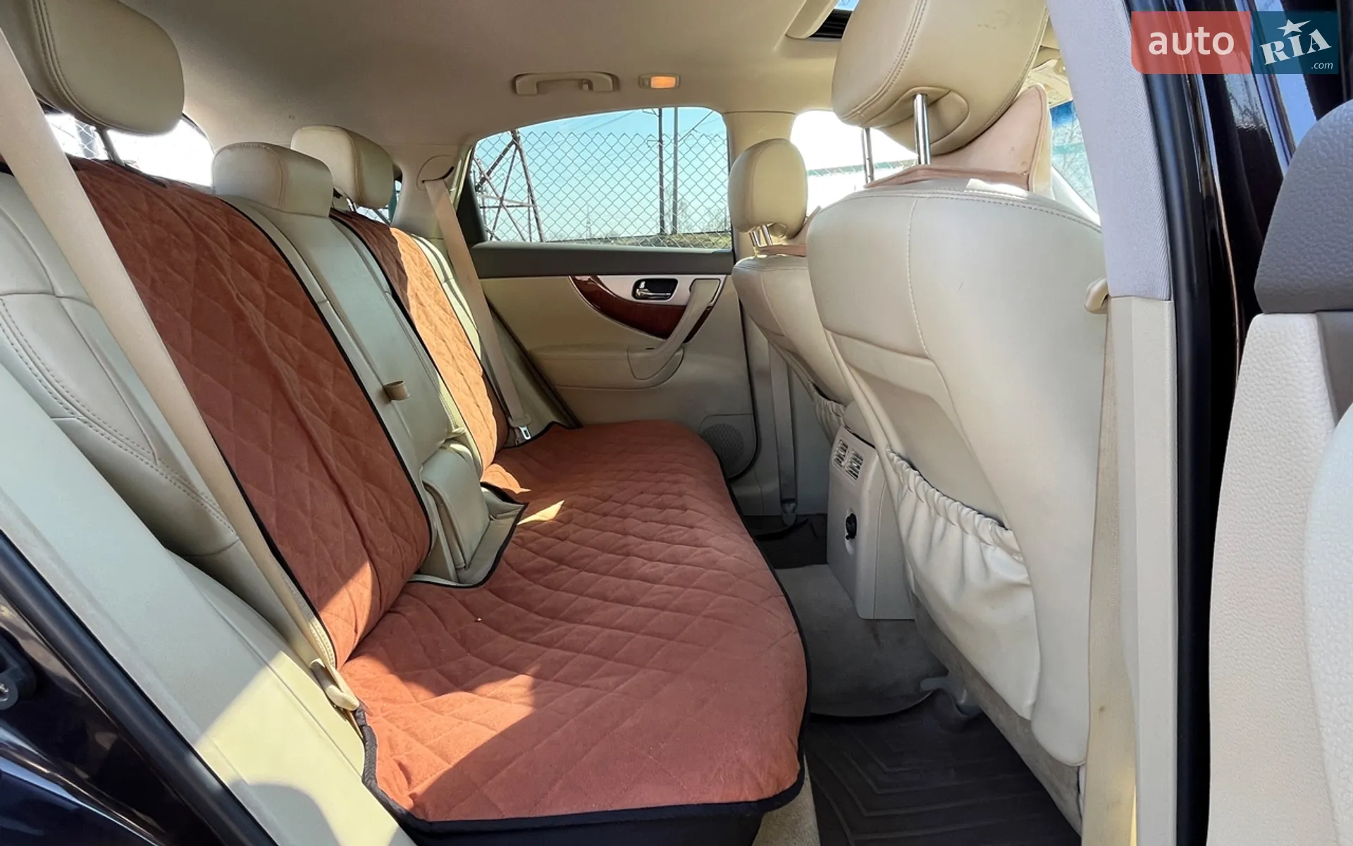 2014 Infiniti QX70 - мініатюра 24