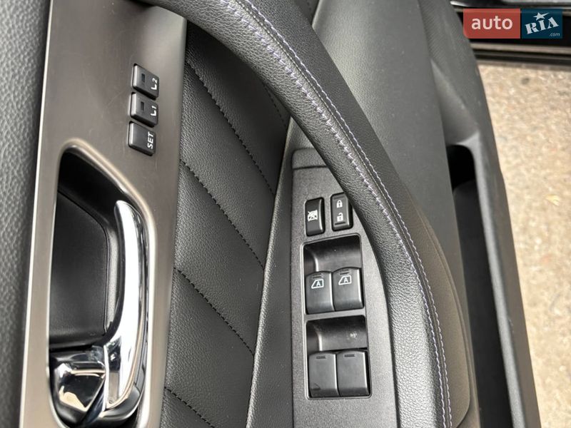 Внедорожник / Кроссовер Infiniti QX70 2017 в Полтаве