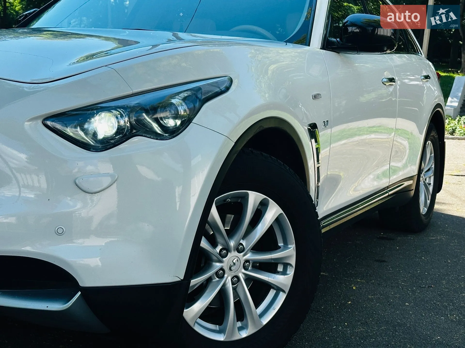2014 Infiniti QX70 - мініатюра 4