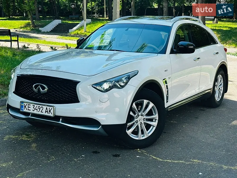 Infiniti QX70 2014