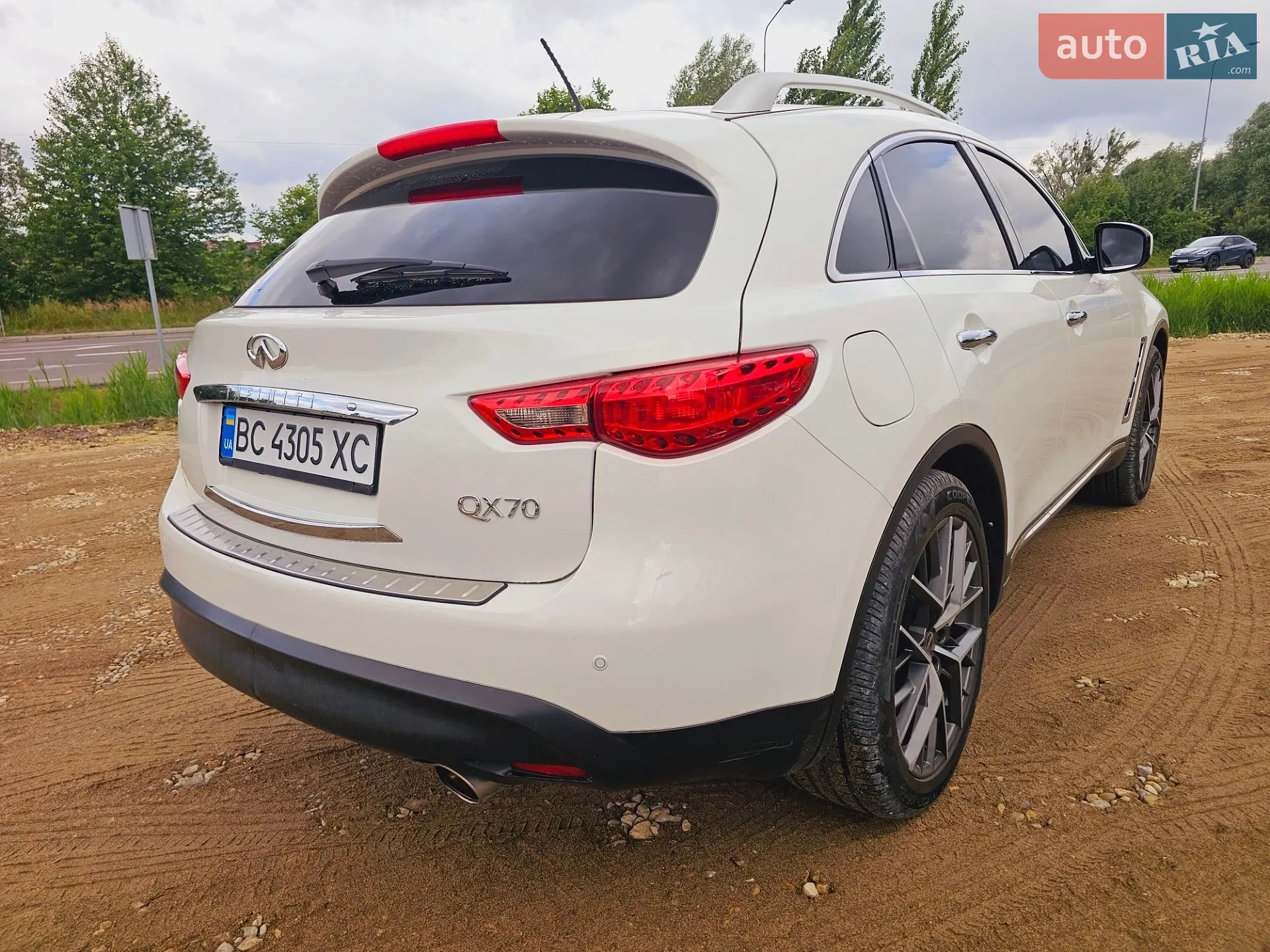 2016 Infiniti QX70 - мініатюра 9