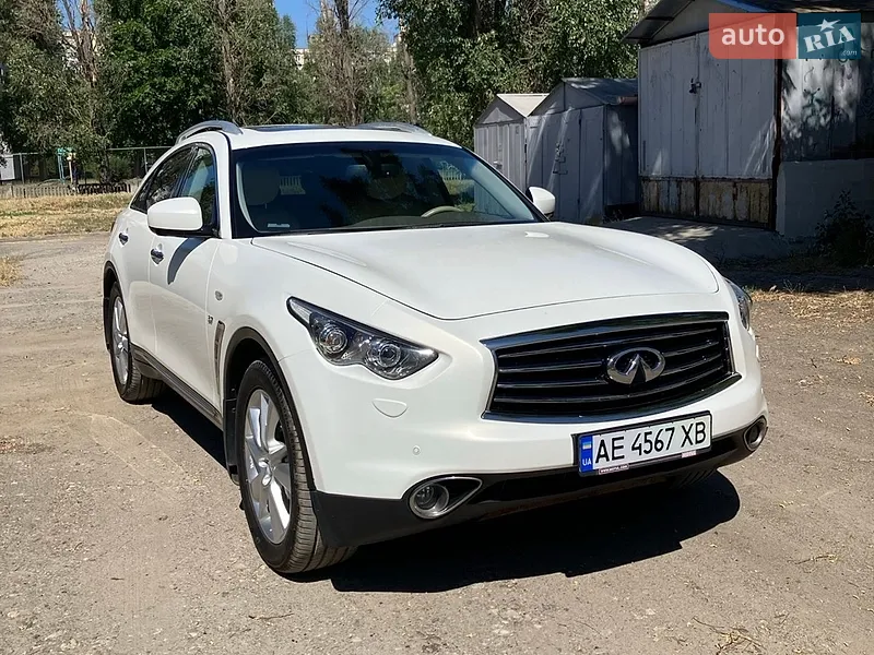 Infiniti QX70 2014