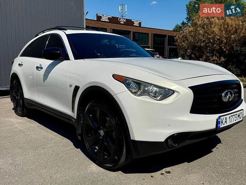 Infiniti QX70 2014