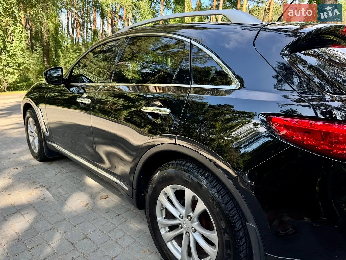 2015 Infiniti QX70 - мініатюра 15
