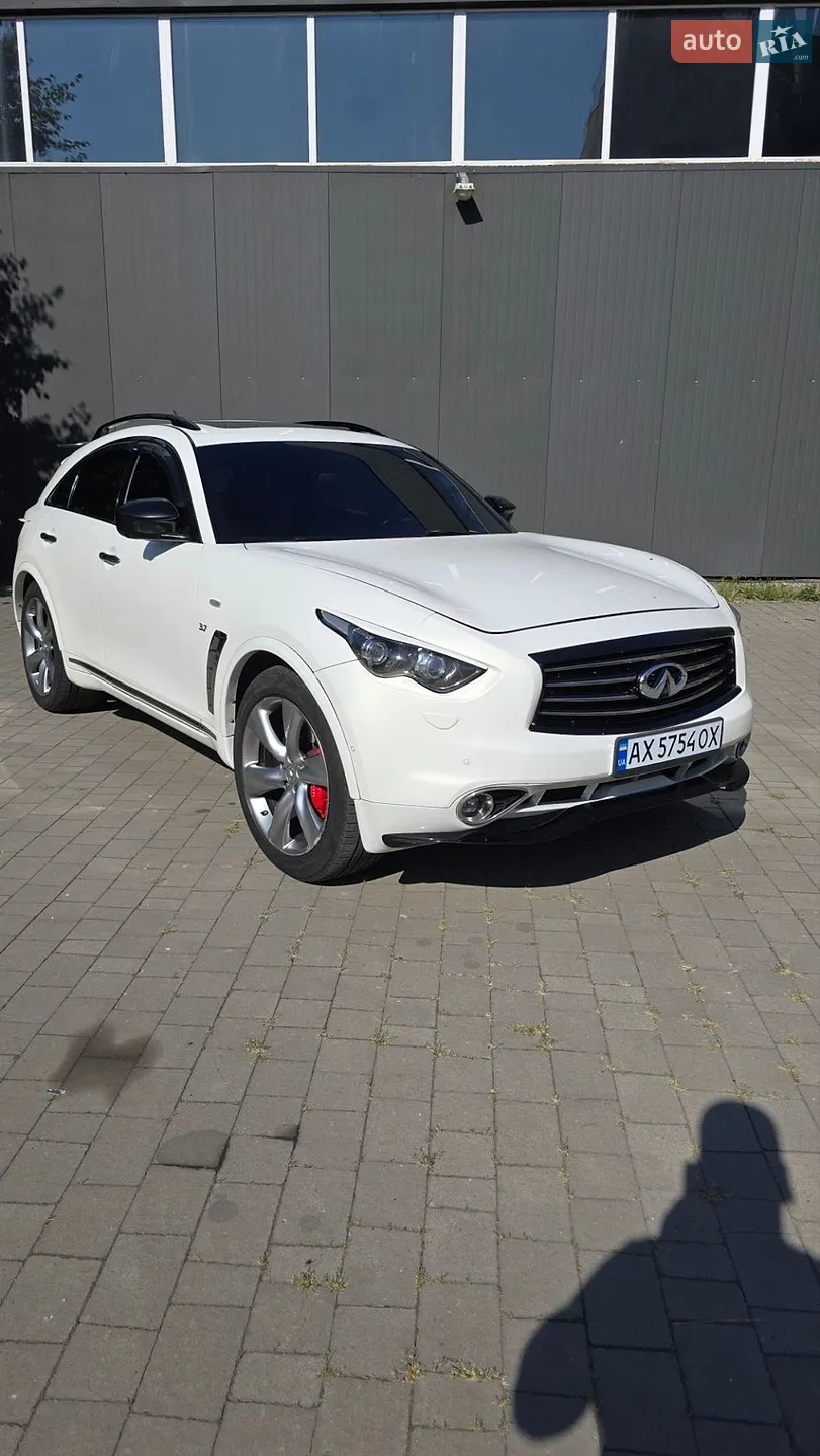 2013 Infiniti QX70 - фото 1