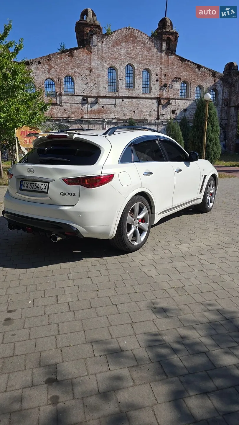 2013 Infiniti QX70 - мініатюра 3
