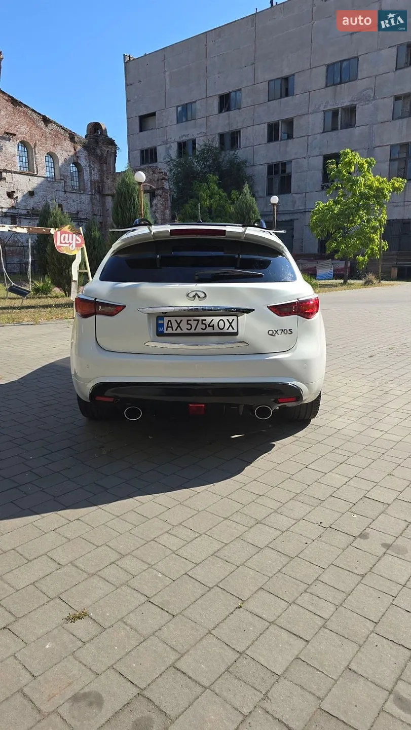 2013 Infiniti QX70 - мініатюра 4