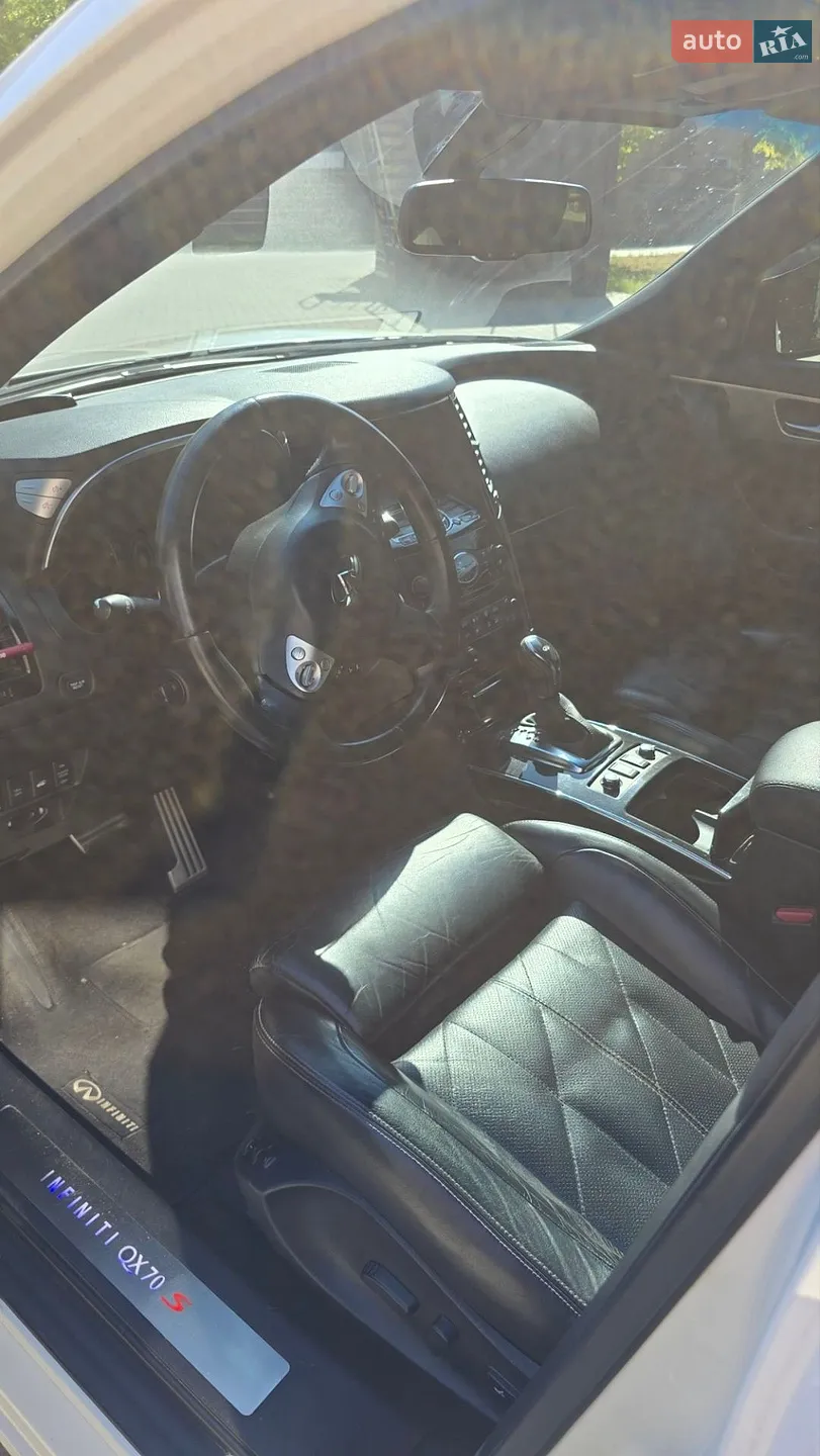 2013 Infiniti QX70 - мініатюра 15