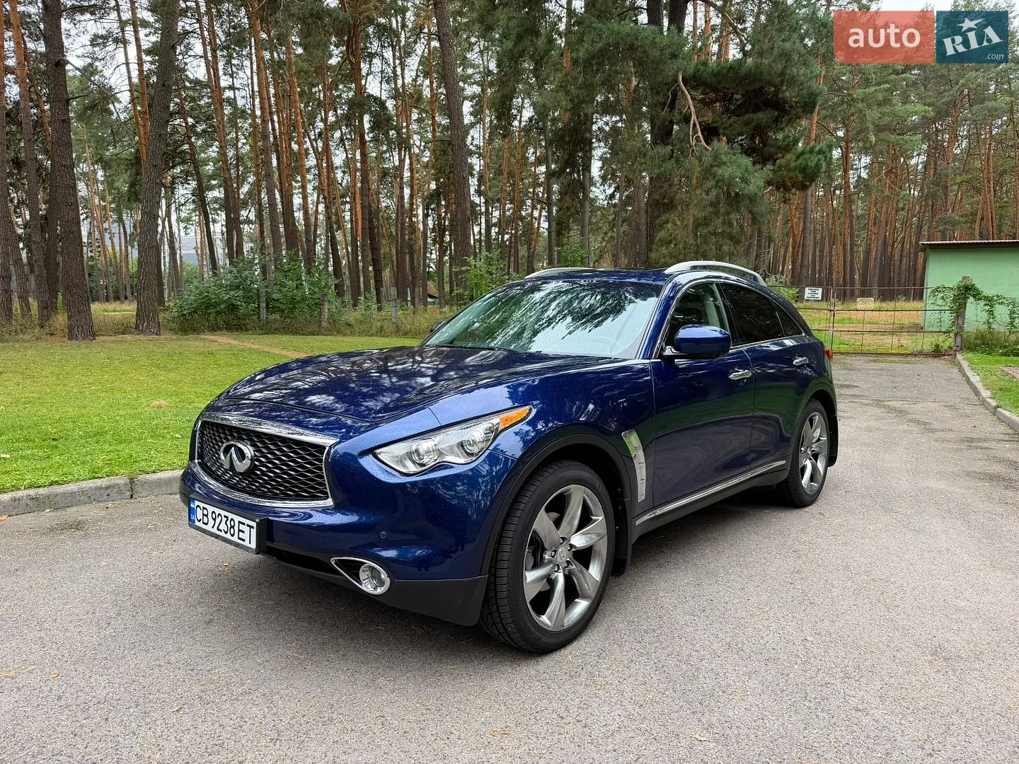 2016 Infiniti QX70 - мініатюра 3